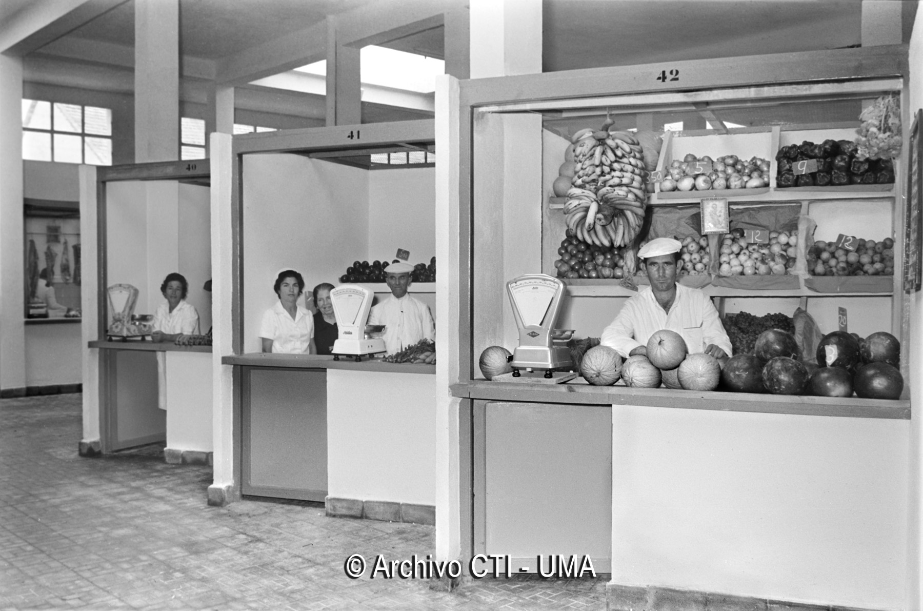 Málaga 1963. Preparados para la venta