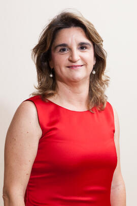 Retrato de Zaida Díaz Cabiale previo a la investidura como Doctor "Honoris Causa" de Antonio Soler por la Facultad de Filosofía y Letras de la Universidad de Málaga. Paraninfo. Junio de 2016