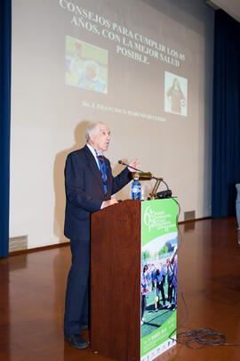 Intervención de Juan Francisco Marcos. Primer panel de expertos del 6º Congreso Internacional de Actividad Física Deportiva para Mayores. Escuela Técnica Superior de Ingeniería de Telecomunicaciones y de Informática. Marzo de 2015