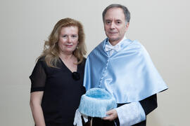 Retrato de Antonio Soler previo a su investidura como Doctor "Honoris Causa" por la Facultad de Filosofía y Letras de la Universidad de Málaga. Paraninfo. Junio de 2016