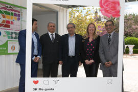 Foto de grupo. Inauguración de la oficina 'Welcome to UMA'. Campus de Teatinos. Abril de 2019