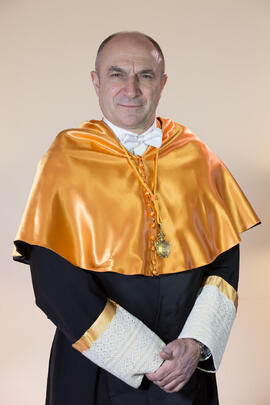 Retrato de Eugenio José Luque Domínguez, Decano de la Facultad de Económicas. Facultad de Ciencias Económicas y Empresariales. Marzo de 2016