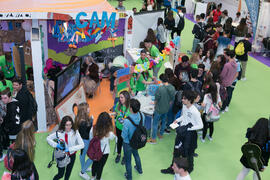 Estand del Centro de Magisterio María Inmaculada. Jornadas de Puertas Abiertas de la Universidad de Málaga. Complejo Polideportivo Universitario. Abril de 2018