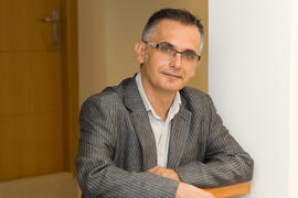 Cursos de verano 2012 de la Universidad de Málaga. El reto de la transculturalidad en las relaciones con Asia Oriental. Marbella. Julio de 2012