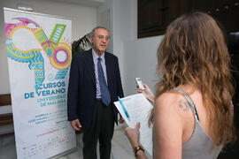Luis López Guerra. Curso "La inmigración de personas vulnerables". Cursos de Verano de la Universidad de Málaga. Vélez-Málaga. Julio de 2019