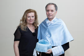 Retrato de Antonio Soler previo a su investidura como Doctor "Honoris Causa" por la Facultad de Filosofía y Letras de la Universidad de Málaga. Paraninfo. Junio de 2016