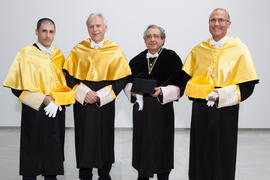 Retrato de Manuel García Sillero, José Pablo Lara, José Ángel Narváez y Edmund Neugebauer previo a su investidura como Doctor "Honoris Causa" por la Facultad de Medicina de la Universidad de Málaga. Edificio del Rectorado. Noviembre de 2016