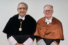 Retrato de José Ángel Narváez y Felipe Romera previo a su investidura como Doctor "Honoris Causa" por la por la Escuela Técnica Superior de Ingeniería de Telecomunicación de la Universidad de Málaga. Paraninfo. Marzo de 2022