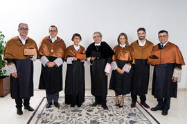 Retrato de grupo previo a la investidura de Kazuyo Sejima como Doctora "Honoris Causa" por la Escuela de Arquitectura de la Universidad de Málaga. Paraninfo. Octubre de 2019