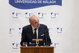Homenaje a los jubilados y al personal que cumple 25 años de servicio en la UMA. Paraninfo. Mayo 2015