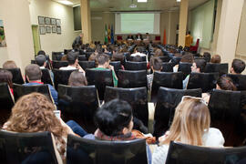 Intervención de Eugenio Luque. Presentación de la plataforma online de análisis de los datos de investigación social del CIS. Facultad de Ciencias Económicas y Empresariales. Diciembre 2014