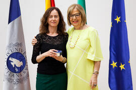 Retrato con la rectora en el homenaje a los jubilados y al personal que cumple 25 años de servicio en la UMA. Paraninfo. Mayo 2015