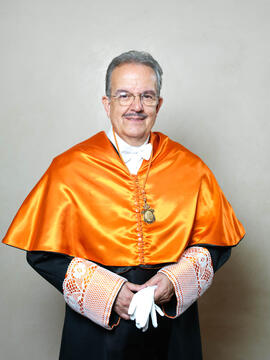 Retratos de D. Juan Ramón Cuadrado Roura como Doctor "Honoris Causa" por la Universidad de Málaga. Junio de 2009