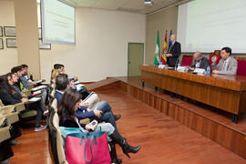 Intervención de Félix Requena. Presentación de la plataforma online de análisis de los datos de investigación social del CIS. Facultad de Ciencias Económicas y Empresariales. Diciembre 2014