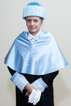 Retrato de Antonio Soler previo a su investidura como Doctor "Honoris Causa" por la Facultad de Filosofía y Letras de la Universidad de Málaga. Paraninfo. Junio de 2016