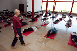 Taller de Yoga. 3º Congreso Internacional de Actividad Físico-Deportiva para Mayores de la Universidad de Málaga. Palacio de Ferias y Congresos de Málaga. Marzo de 2009