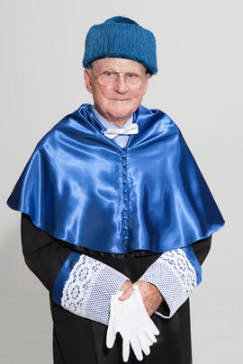 Retrato de Hans-Dieter Wienberg previo a su investidura como Doctor "Honoris Causa" por la Facultad de Ciencias de la Universidad de Málaga. Rectorado. Mayo de 2016
