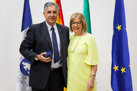 Retrato con la rectora en el homenaje a los jubilados y al personal que cumple 25 años de servicio en la UMA. Paraninfo. Mayo 2015