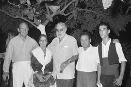Málaga. Hotel Miramar. Ernest Hemingway en la terraza de verano. Agosto de 1959. Málaga, España.