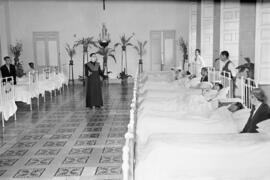 Seminarista en el Hospital Civil. Marzo de 1954. Málaga. España