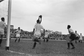 Inauguración del estadio de fútbol La Rosaleda. Partido CD Málaga contra Sevilla FC. Septiembre de 1941. Málaga, España.