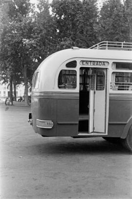 Autobuses urbanos montados en la factoría Taillefer. Parque de Málaga. Agosto de 1952. España