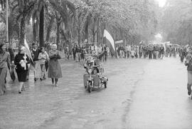 Manifestación por la autonomía de Andalucía. 1977-12-04. Málaga, España. 1.2. Manifestación.