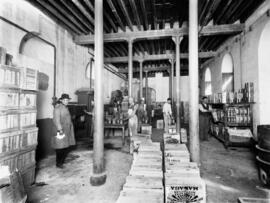Fábrica de Aceites Sol. Casa Larios. Hacia 1930. Málaga (España). Fondo Bienvenido-Arenas 01