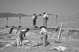 Construcción del estadio de fútbol La Rosaleda. Málaga. 1940.  Málaga, España