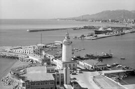 La Farola, luz a occidente. Septiembre de 1969. Málaga, España.