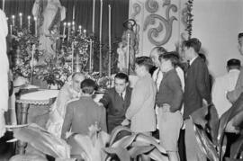 Confirmación de los alumnos. Escuela de Formación Profesional Francisco Franco. Marzo, 1954. Málaga, España.