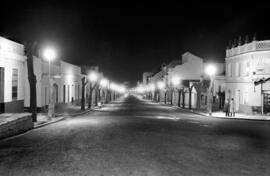 Calle Cristo de la Epidemia. Enero de 1960. Alumbrado urbano. Málaga, España. Fondo Bienvenido-Arenas 01