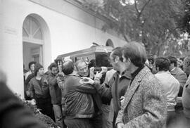 Entierro de Manuel José García Caparrós, tras la manifestación por la autonomía de Andalucía. 1.5. 1977-12-05. Málaga, España.