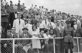 Inauguración del estadio de fútbol La Rosaleda. Partido CD Málaga contra Sevilla FC. Septiembre de 1941. Málaga, España.