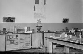 Escuela de Formación Profesional Francisco Franco de  José Solís Ruiz, ministro-secretario general del Movimiento. Enero de 1953. Málaga, España.