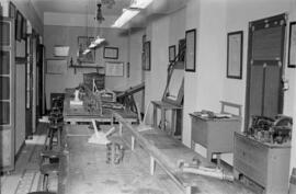 Escuela de Peritos Industriales en calle la Regente. Talleres. Abril de 1956. Málaga (España).