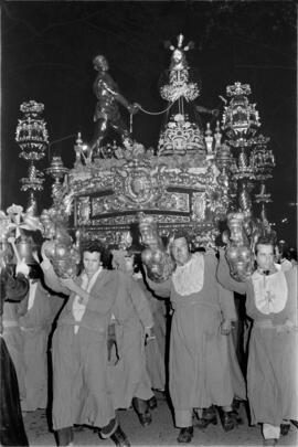 Semana Santa de Málaga. Nuestro Padre Jesús de la Puente del Cedrón. Hermandad de la Paloma. Miércoles Santo. Marzo de 1972. España.