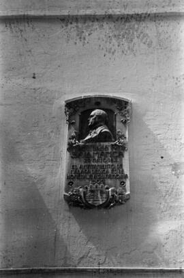 Calle Correo Viejo. Casa natal del Marqués de Salamanca en el número 11. 1949. Málaga, España.