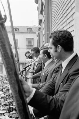 Manifestación de júbilo tras la inclusión de la Universidad de Málaga en el III Plan de Desarrollo. Noviembre de 1971. Málaga, España.