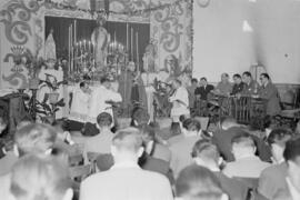 Confirmación de los alumnos. Escuela de Formación Profesional Francisco Franco. Marzo, 1954. Málaga, España.