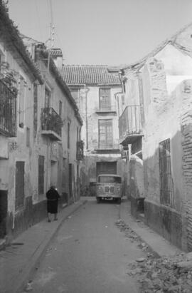 Calle, barrio de El Perchel. 1965, enero. Málaga, España