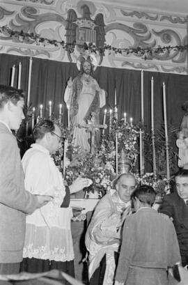 Confirmación de los alumnos. Escuela de Formación Profesional Francisco Franco. Marzo, 1954. Málaga, España.