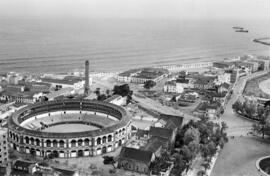 Plaza de toros y barrio de la Malagueta. Abril de 1960. Málaga. España