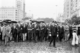 Manifestación de júbilo tras la inclusión de la Universidad de Málaga en el III Plan de Desarrollo. Noviembre de 1971 Málaga, España.