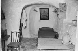 Vivienda cueva. Noviembre de 1954. Málaga, España.