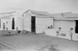Playas de San Andrés. Industrias. Octubre de 1954. Málaga, España.