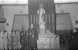 Visita a la Escuela de Formación Profesional Francisco Franco de  José Solís Ruiz, ministro-secretario general del Movimiento. Enero de 1953. Málaga, España.