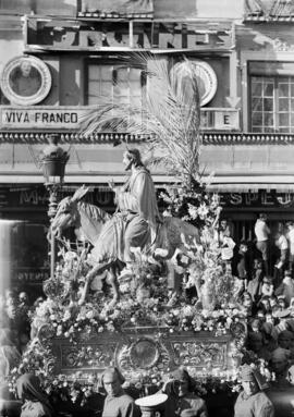 Semana Santa de Málaga. Nuestro Padre Jesús a su entrada en Jerusalén (Pollinica). Domingo de Ramos. Hacia 1939. España.