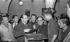 Visita a la Escuela de Formación Profesional Francisco Franco de  José Solís Ruiz, ministro-secretario general del Movimiento. Enero de 1953. Málaga, España.