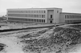 Escuela de Peritos Industriales en El Ejido. Construcción. Diciembre de 1957. Málaga (España)